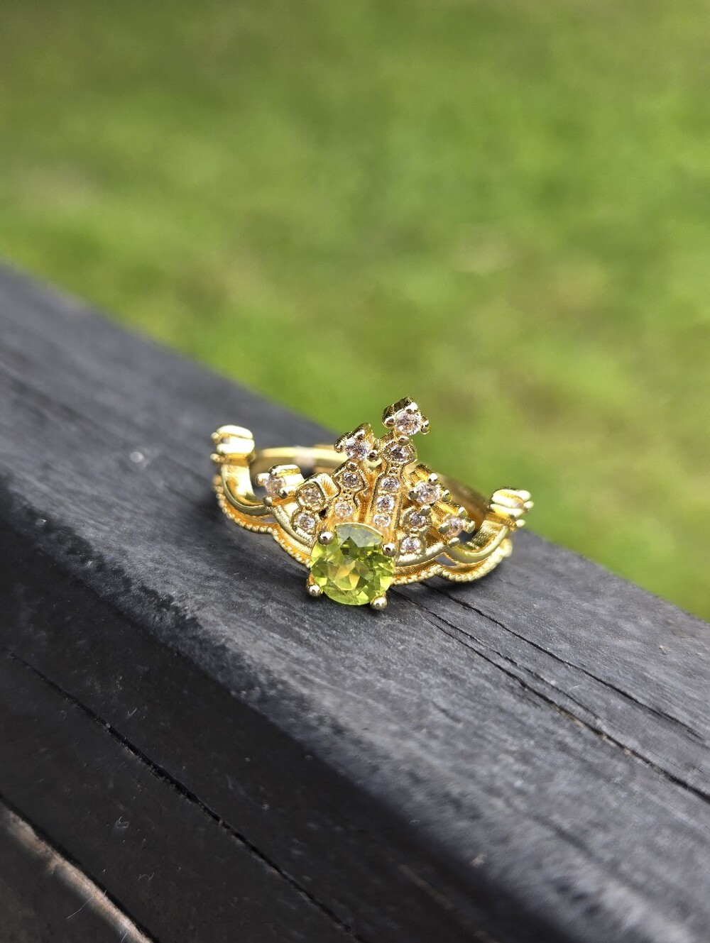 Peridot Tiara Crown Ring